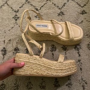 Steve Madden Raffia Platform Sandals Size 7 (New without tags)